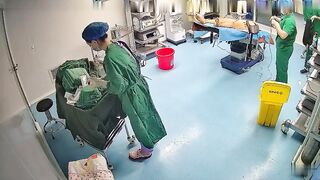 摄像头泄密美女进手术室侧躺开腿BB全露上帝视角