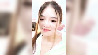 新人下海美女小姐姐外表甜美乖巧
