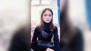 新人极品美少女下海甜味小仙女KTV玩嗨跳蛋疯狂喷水