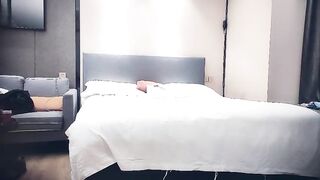 高端甜美外围美女舌吻揉捏调情