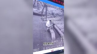 无码版江苏一森林防火指挥中心不雅监控画面流出涉事队员被拘留
