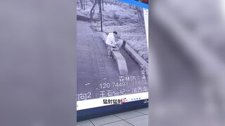 无码版江苏一森林防火指挥中心不雅监控画面流出涉事队员被拘留