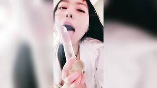 高跟黑丝肥臀大奶饥渴痴女淫声荡语撩骚互动近拍坐骑假屌操逼