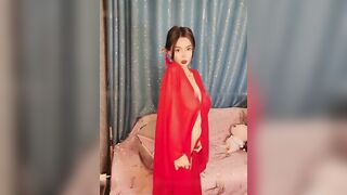 高端私密群内部福利197基本都露脸