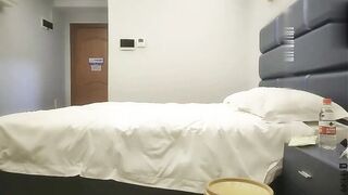 小马寻花19岁美腿模特性感极品尤物太会玩诱惑了