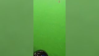 性感厚黑美母裸体台球厅让球友听自己是怎么被操的还拿着大粗台球杆堵住骚逼的精液