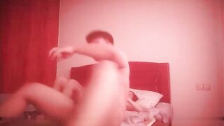 新片速遞69口嗨哥泡良大神短发小少妇饥渴许久