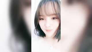 短发美女近期下海上