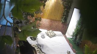 最新流出精品绿叶房高清偷拍