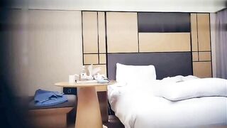 高质量小西服贴身黑衣小姐姐这风情让人无法抵挡换上滑嫩黑丝分开双腿印