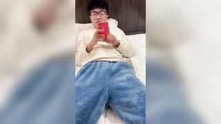 小帅决定下海卖身全方位裸体展示面试上岗下海就要听话服从宣传自己