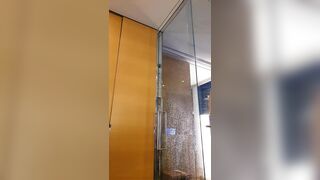 帅哥迎战超模级别的大长腿女神