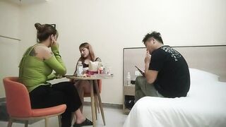 快活就完了今夜双飞场两个漂亮小少妇
