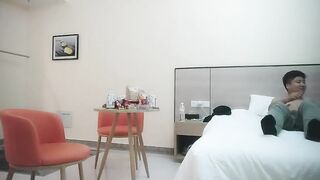 快活就完了今夜双飞场两个漂亮小少妇